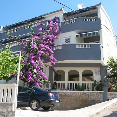 Villa Natalie Omiš Eksteriør bilde