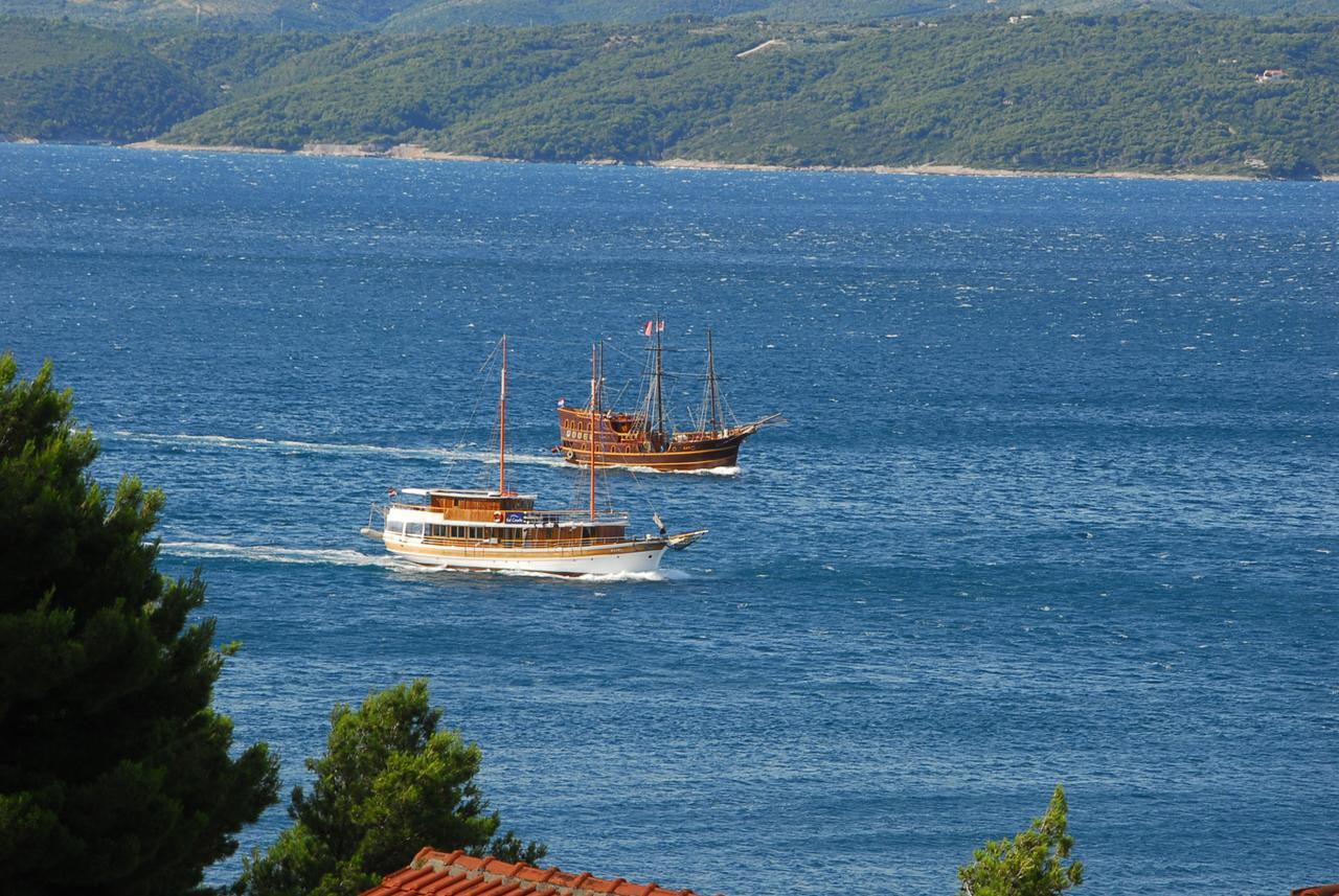 Villa Natalie Omiš Eksteriør bilde