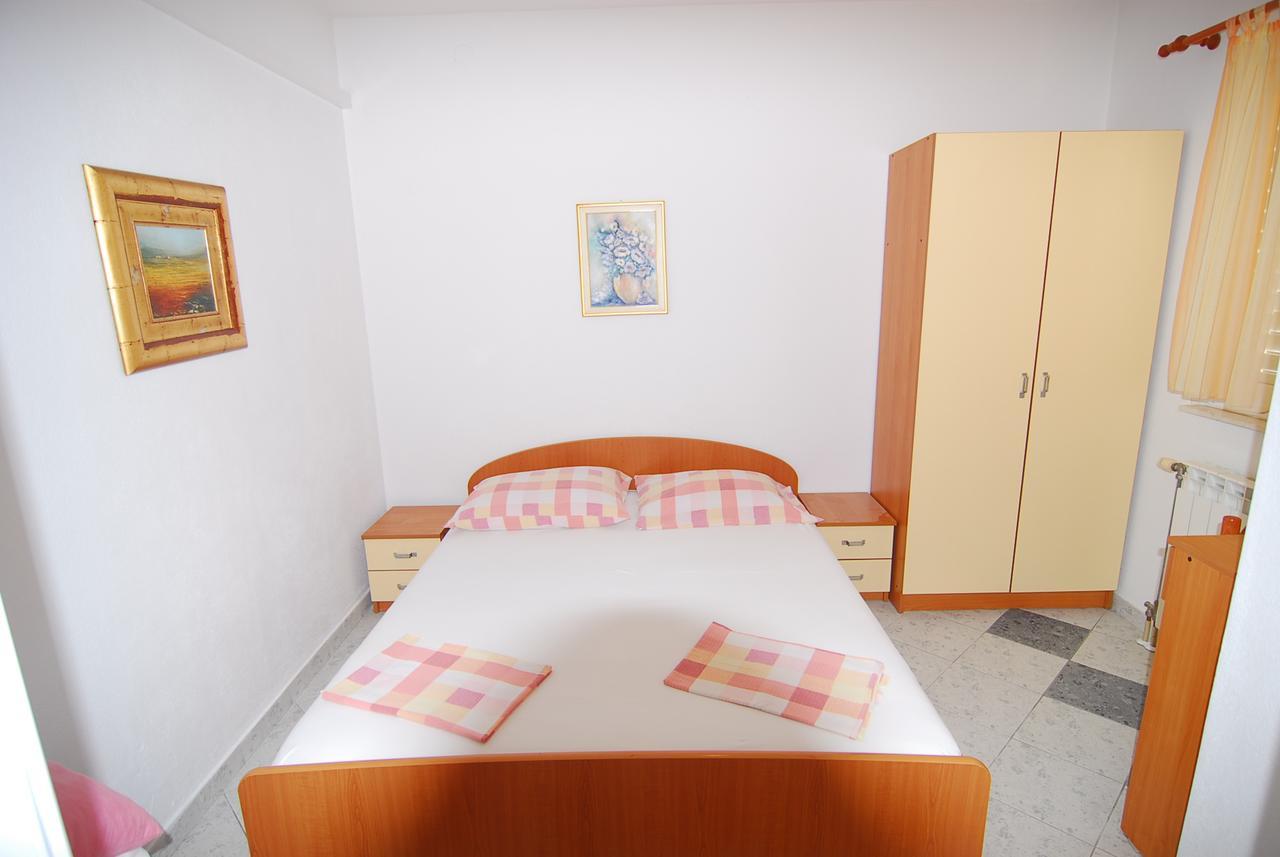 Villa Natalie Omiš Eksteriør bilde