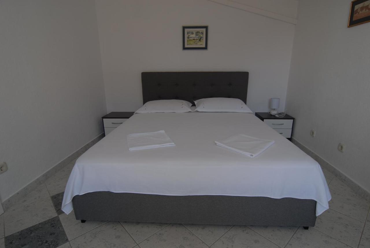 Villa Natalie Omiš Eksteriør bilde
